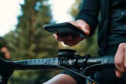 Fidlock VACUUM Handlebar Base - Noir -Porte vélos Soldes Magasin VB 0001A BLK fidlock VACUUM handelbarbase outdoor 02 scaled