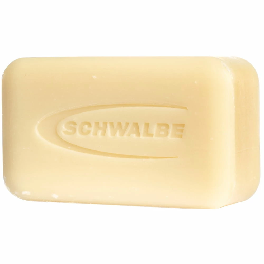 Schwalbe Natural Bike Soap Starter Set Savon, Boîte En Métal Et Brosse De Nettoyage 3 Schwalbe Natural Bike Soap Starter Set Savon, Boîte En Métal Et Brosse De Nettoyage – Image 3